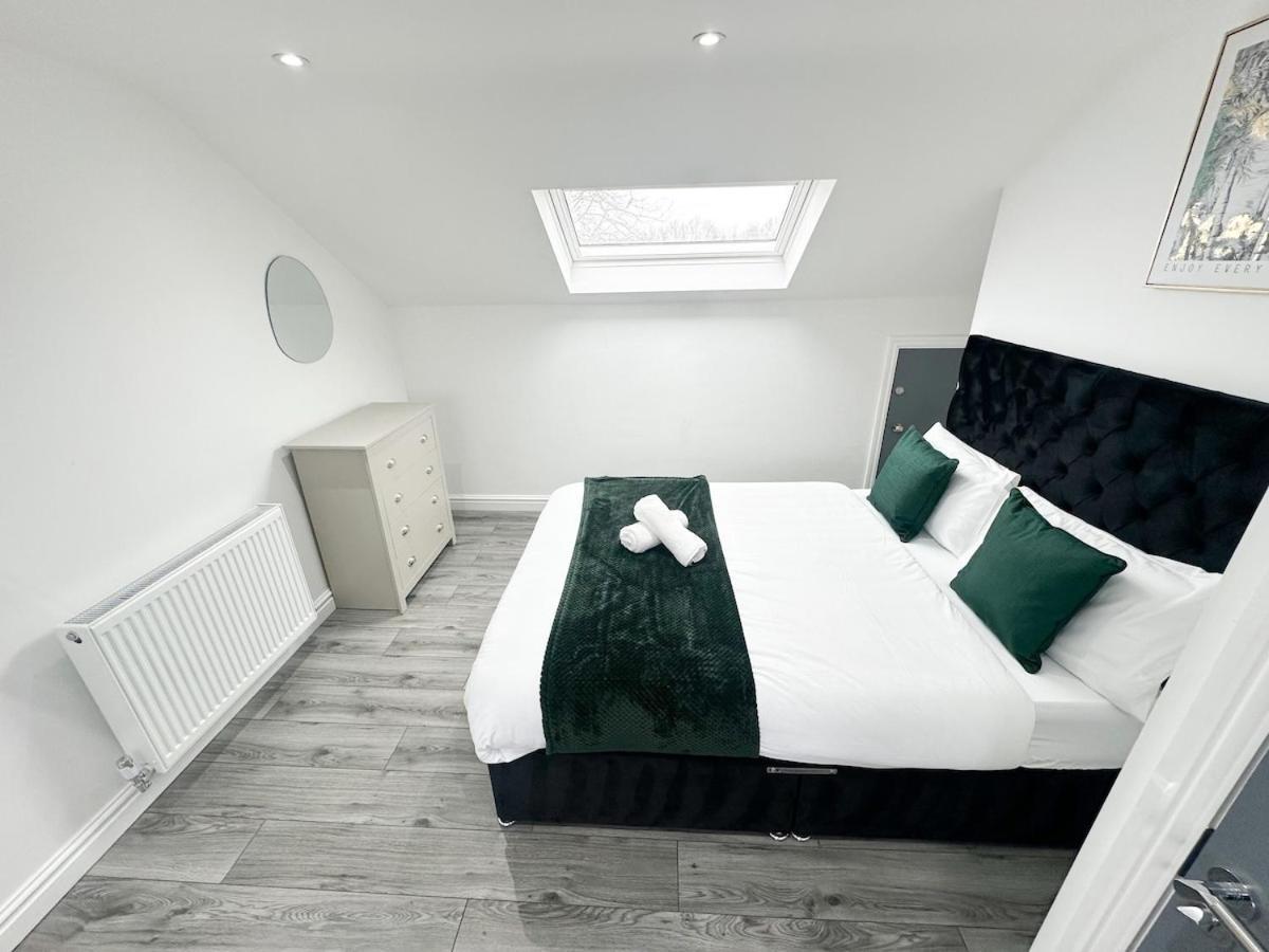Contractors Dream, 4 Bedroom 2 Bathroom Liverpool Exteriör bild