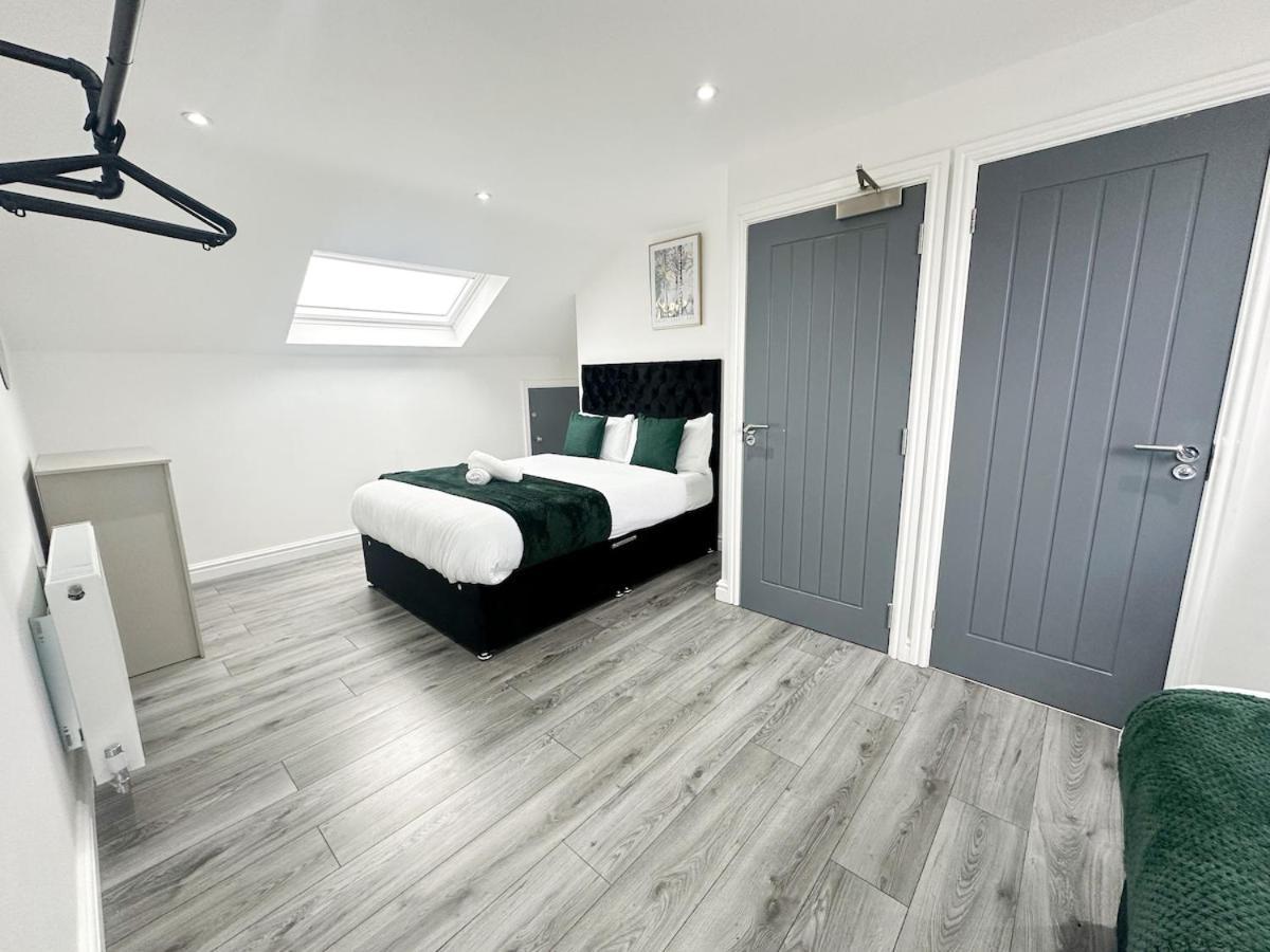 Contractors Dream, 4 Bedroom 2 Bathroom Liverpool Exteriör bild